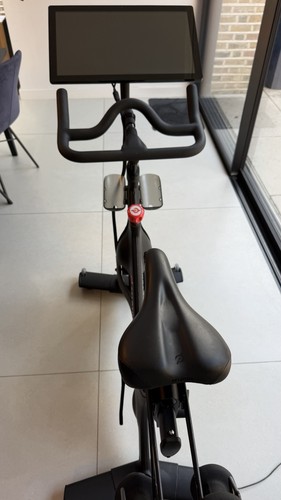 Peloton bike upright indoor - upright,