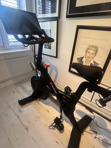 Peloton exercise bike - peloton,