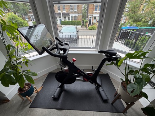 Peloton exercise bike - peloton,