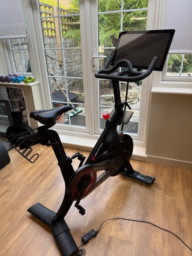 Peloton bike 2020 version - -,