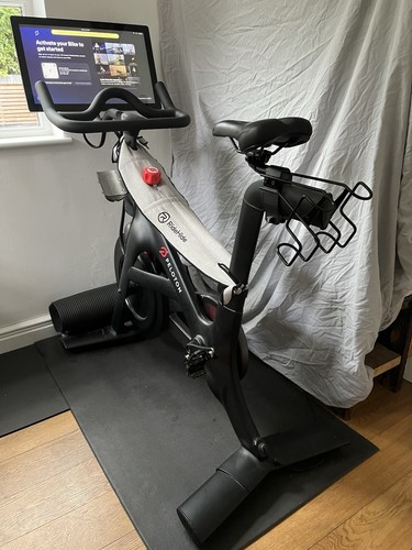 Peloton exercise bike - peloton,