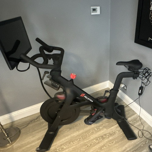 Peloton bike latest gen 1 - peloton,