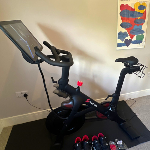 Peloton bike complete - —, home