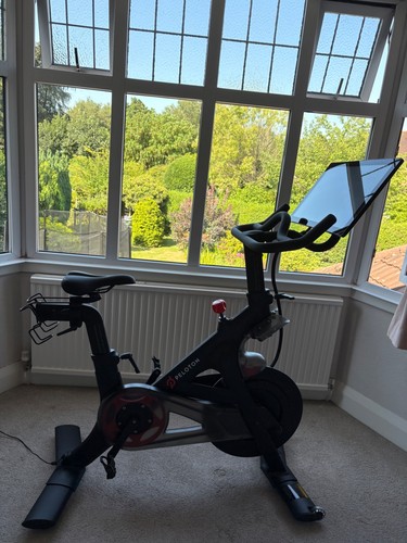 Peloton exercise bike - peloton,