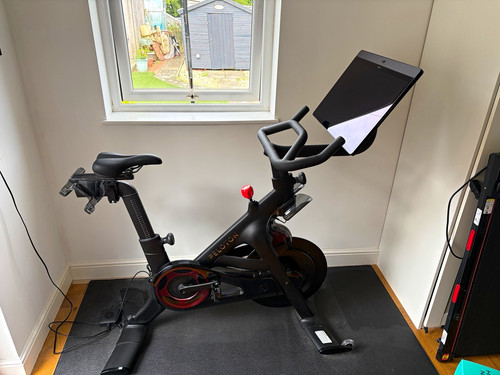 Peloton bike upright - peloton,