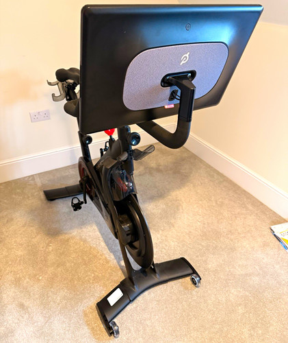 Peloton bike plus indoor - peloton,