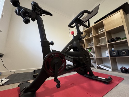 Peloton bike premium model - peloton,