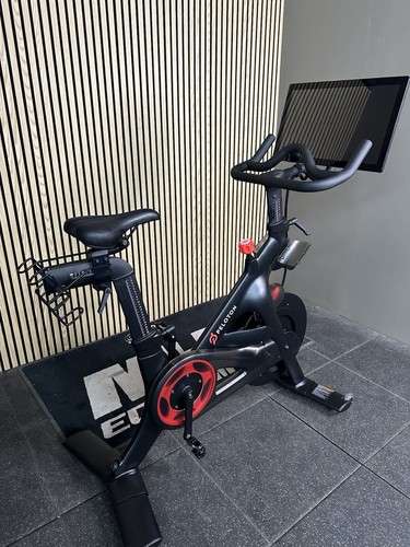Peloton exercise bike - peloton,