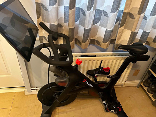 Peloton upright indoor - peloton,