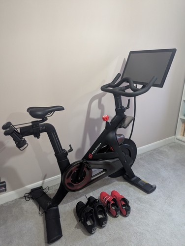 Peloton exercise bike - peloton,